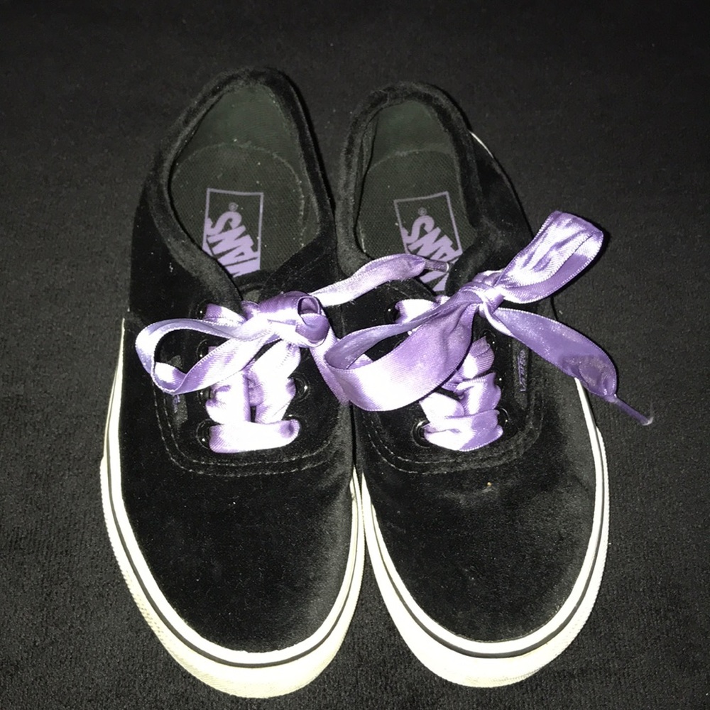 Black Velvet Toddler girls Vans size 12 EUC